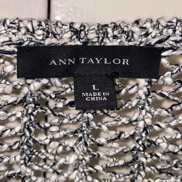 Ann Taylor Large Black White Chunky Open Knit Crew Neck Long Sleeve Sweater - Picture 2 of 14